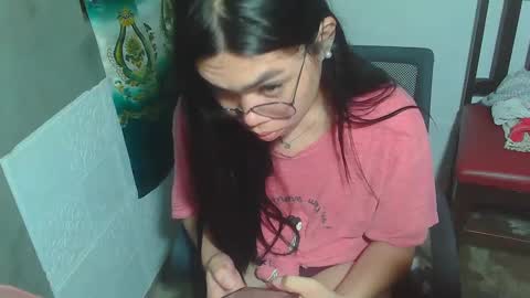 Snapshot of asian_rhean chatting on February 5, 7:53 pm Rhean online show from February 5, 7:53 pm