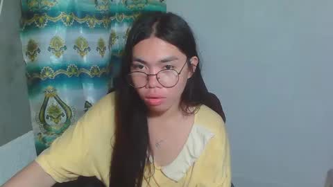 Snapshot of asian_rhean chatting on March 2, 10:38 pm Rhean online show from March 2, 10:38 pm