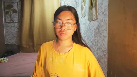 Snapshot of asian_rhean chatting on September 17, 12:01 am Rhean online show from September 17, 12:01 am