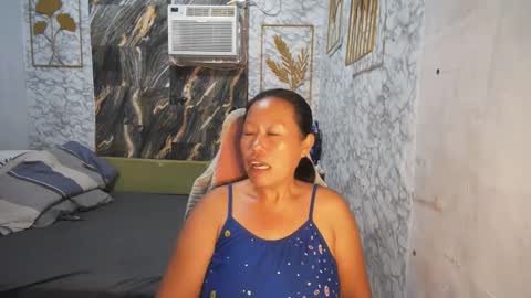 Snapshot of asian_salya chatting on May 13, 2:42 am asian_salya online show from May 13, 2:42 am