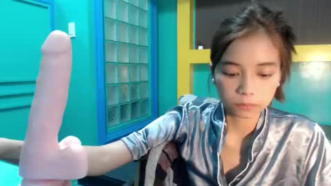 Snapshot of asian_slade chatting on June 7, 2:21 pm asian_slade online show from June 7, 2:21 pm