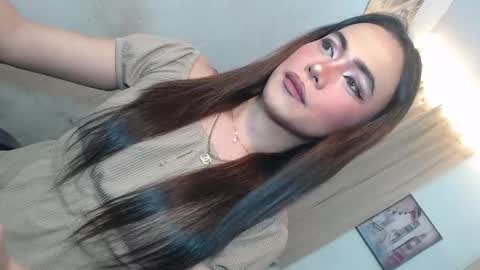 asian_ulysses online show from December 17, 1:06 pm