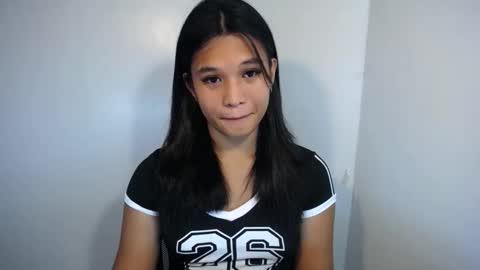 Yan online show from April 24, 6:32 pm