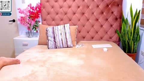 Dhimple online show from September 26, 5:44 am