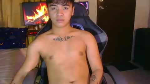 Snapshot of asiancarl_bigcock chatting on May 12, 10:34 am kairo dewji in ifbi online show from May 12, 10:34 am