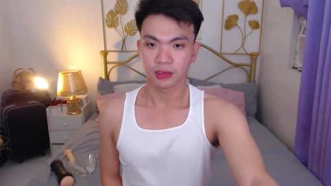 Snapshot of asiancock302816 chatting on February 18, 1:55 pm asiancock302816 online show from February 18, 1:55 pm