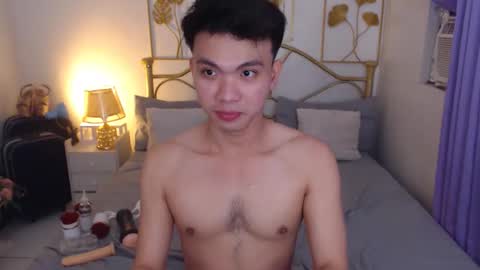 Snapshot of asiancock302816 chatting on February 22, 9:01 am asiancock302816 online show from February 22, 9:01 am