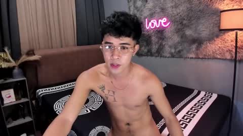 asiancum_peter online show from October 1, 1:22 am