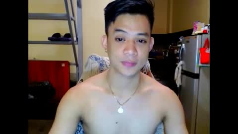 asiandreamboyx online show from October 26, 7:36 am