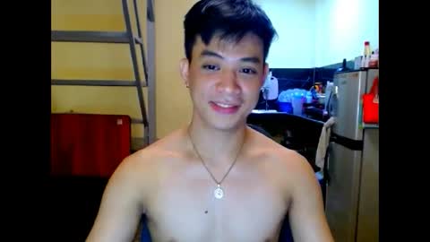 asiandreamboyx online show from March 30, 4:41 pm