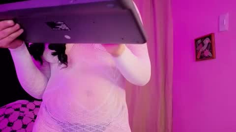 Snapshot of asiangirl_as chatting on March 4, 3:45 am asiangirl_as online show from March 4, 3:45 am