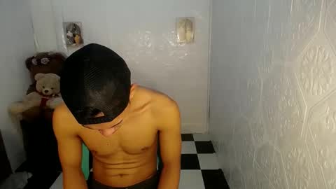 Snapshot of asianhot12 chatting on March 10, 5:00 am asianhot12 online show from March 10, 5:00 am