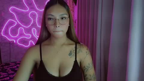 Snapshot of asianhottiesttamira chatting on July 23, 12:14 pm HI IM TAMIRA LOOKING FOR SERIOUS RELATIONSHIP online show from July 23, 12:14 pm