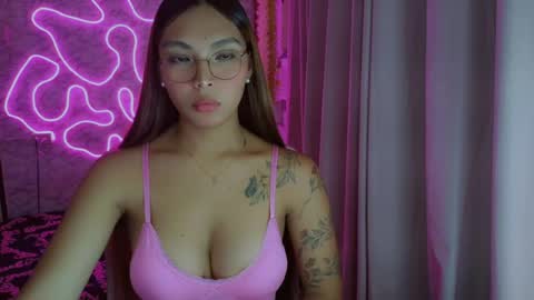 Snapshot of asianhottiesttamira chatting on July 24, 12:14 pm HI IM TAMIRA LOOKING FOR SERIOUS RELATIONSHIP online show from July 24, 12:14 pm