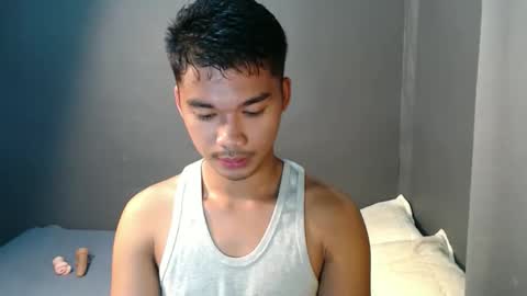 asianhunk_jamesx online show from September 12, 8:31 pm