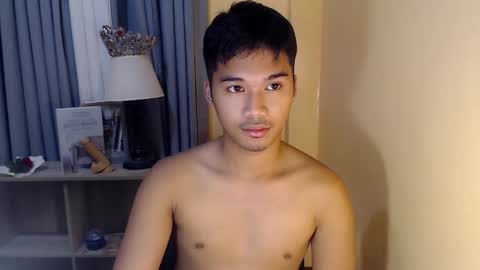 asianhunk_jamesx online show from October 8, 6:16 pm