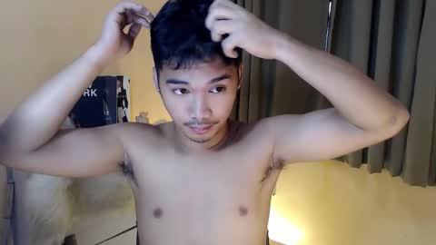 asianhunk_jamesx online show from October 11, 5:39 am