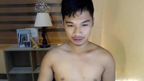 asianhunk_jamesx online show from January 13, 7:19 pm