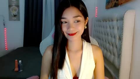 Snapshot of asiankai_x chatting on June 13, 6:17 pm KAI online show from June 13, 6:17 pm