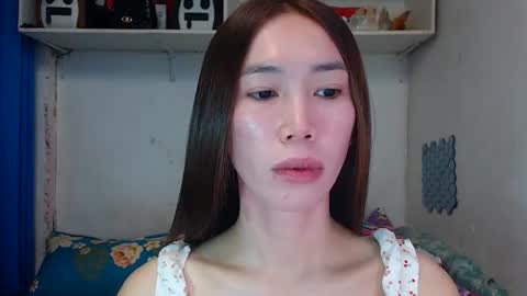 J A D E online show from March 23, 5:11 am