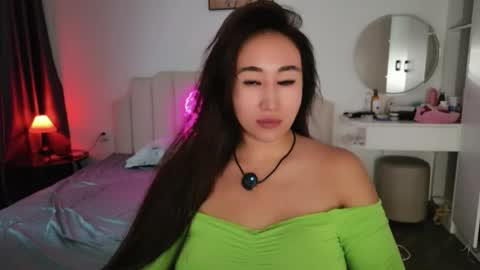 Snapshot of asianqueen777ohmi chatting on May 22, 2:08 am Rose Mingna online show from May 22, 2:08 am