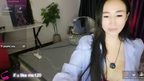 Snapshot of asianqueen777ohmi chatting on July 2, 3:23 am Rose Mingna online show from July 2, 3:23 am
