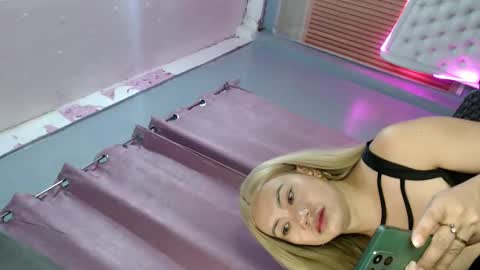 asiansexybabe08 online show from June 3, 2:33 pm