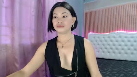 asiansexybabe08 online show from June 4, 3:23 am