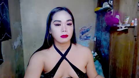 Sofhia online show from November 2, 1:24 pm