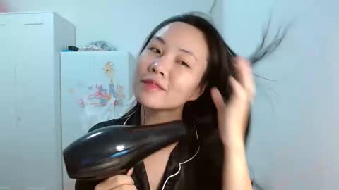 Tabby online show from December 1, 2:55 pm