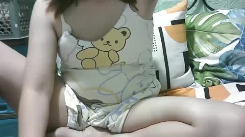 Snapshot of asianzoe4youxx chatting on January 16, 4:49 am Zoe online show from January 16, 4:49 am