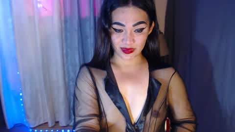 Snapshot of asiasfantasy chatting on January 3, 12:33 am NEL online show from January 3, 12:33 am