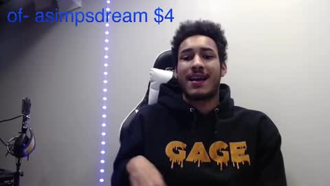 Snapshot of asimpsdream chatting on January 11, 2:58 pm asimpsdream online show from January 11, 2:58 pm