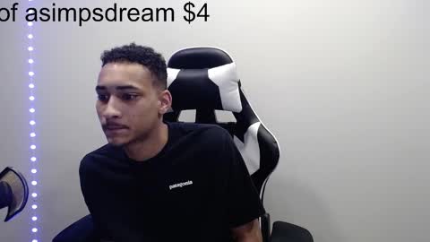 Snapshot of asimpsdream chatting on February 27, 2:32 pm asimpsdream online show from February 27, 2:32 pm