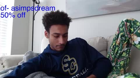 Snapshot of asimpsdream chatting on September 18, 1:57 pm asimpsdream online show from September 18, 1:57 pm