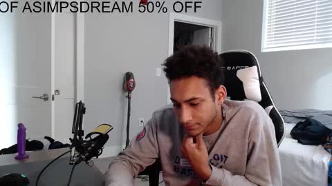 asimpsdream online show from November 11, 3:12 pm