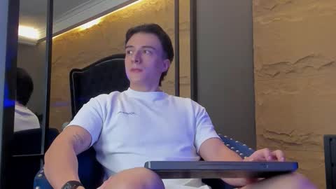 Aslan  online show from April 1, 3:40 am