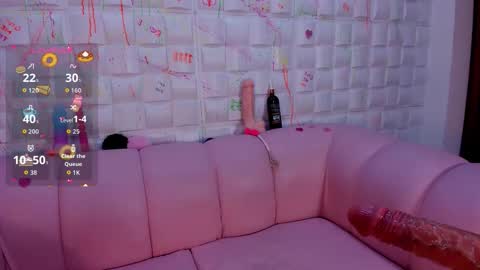 Snapshot of aslii_smith chatting on February 27, 9:48 pm Asli online show from February 27, 9:48 pm