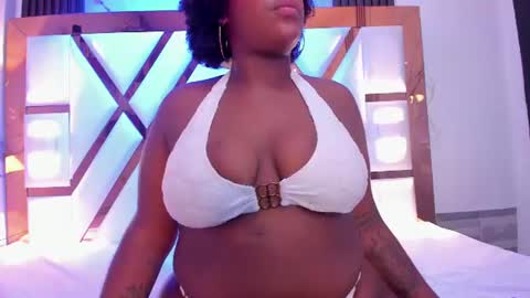 Snapshot of asly_smit chatting on June 30, 7:48 pm Asly online show from June 30, 7:48 pm