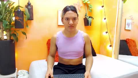 ASLY online show from December 9, 11:15 am