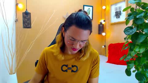 ASLY online show from September 19, 12:06 pm