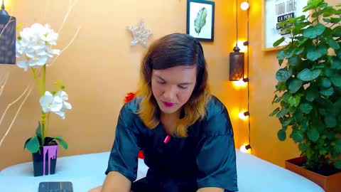 ASLY online show from October 9, 3:21 pm