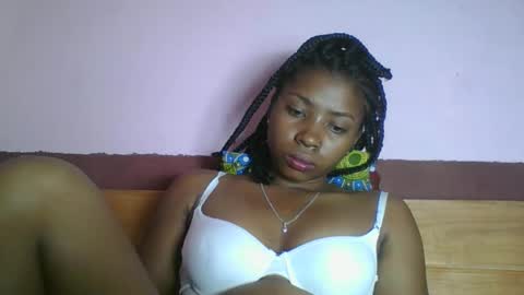 Snapshot of asmiraa chatting on April 18, 7:07 pm asmiraa online show from April 18, 7:07 pm