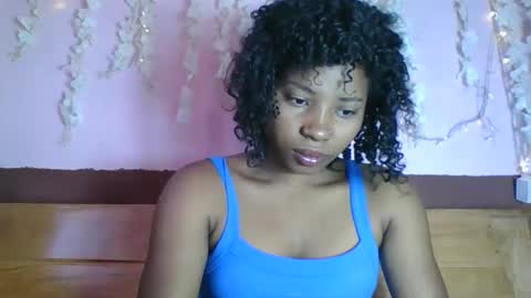 Snapshot of asmiraa chatting on May 3, 8:20 am asmiraa online show from May 3, 8:20 am