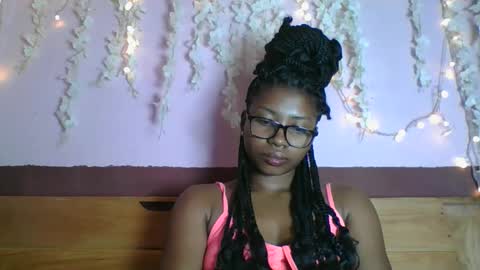Snapshot of asmiraa chatting on May 7, 9:09 pm asmiraa online show from May 7, 9:09 pm