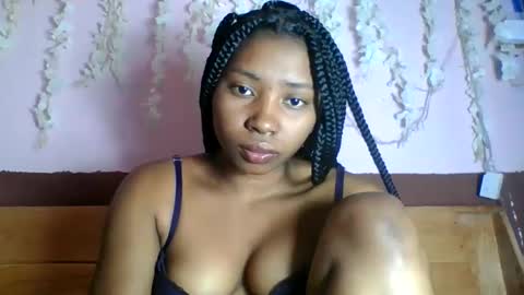 Snapshot of asmiraa chatting on May 10, 8:52 am asmiraa online show from May 10, 8:52 am