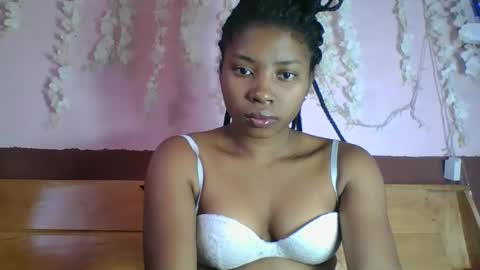 Snapshot of asmiraa chatting on May 24, 9:03 am asmiraa online show from May 24, 9:03 am