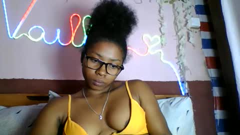Snapshot of asmiraa chatting on June 6, 6:12 pm asmiraa online show from June 6, 6:12 pm