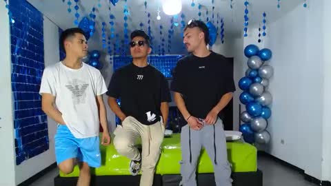 Snapshot of asmodeus7100 chatting on February 15, 12:15 am THOMAS AND DAMIAND online show from February 15, 12:15 am