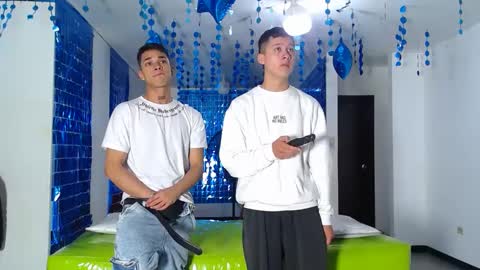 Snapshot of asmodeus7100 chatting on February 26, 12:16 am THOMAS AND DAMIAND online show from February 26, 12:16 am